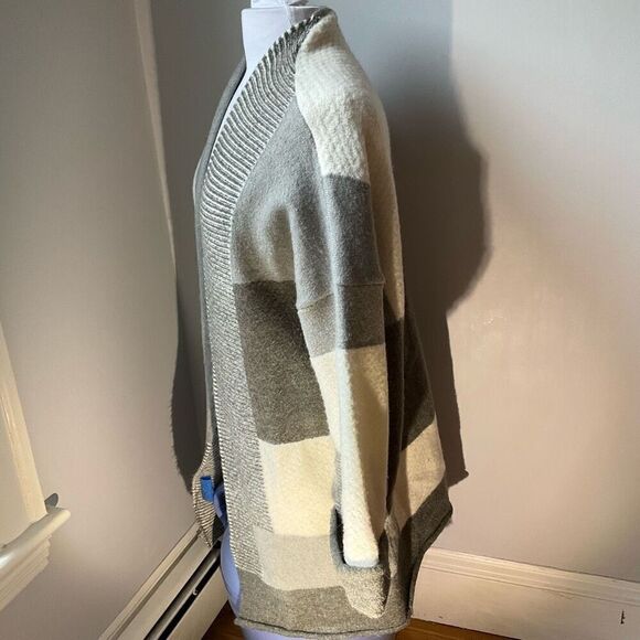Cyrus Open Patchwork Coatigan/Sweater Coat. S. Grey and Cream Colorblock - Picture 7 of 12